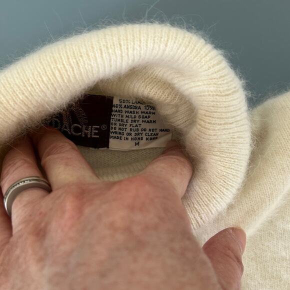 Jordache vintage womens sweater size M cream white turtleneck - Picture 4 of 6